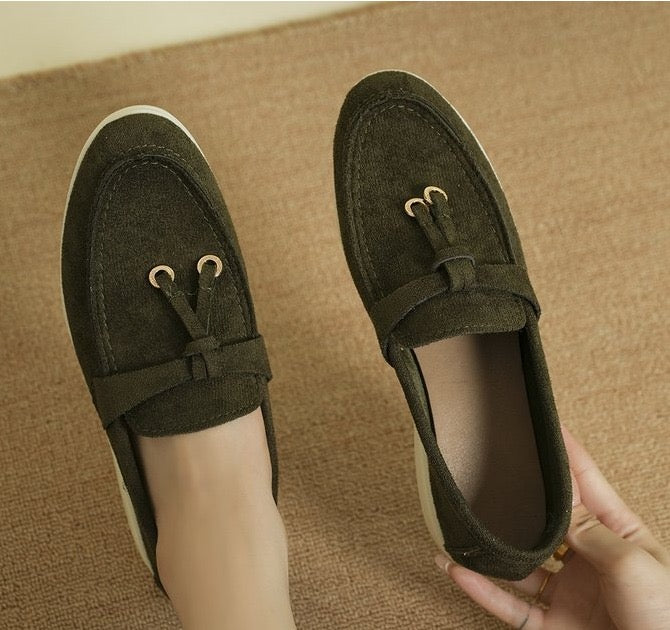 Goodielicious ™ - Suede Loafers met bedels