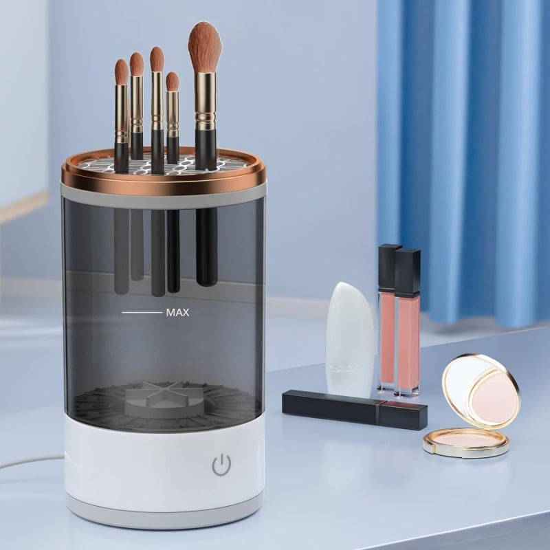 Goodielicious ™ - BrushBright: reinig al je favoriete make-up borstels in een handomdraai!