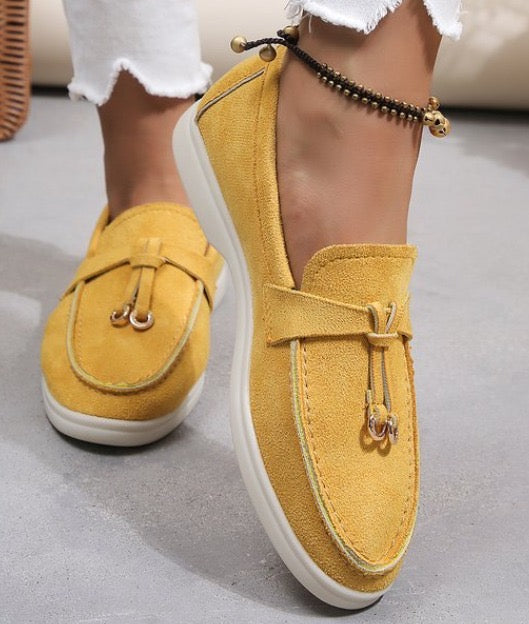 Goodielicious  ™ - Suede Loafers met bedels
